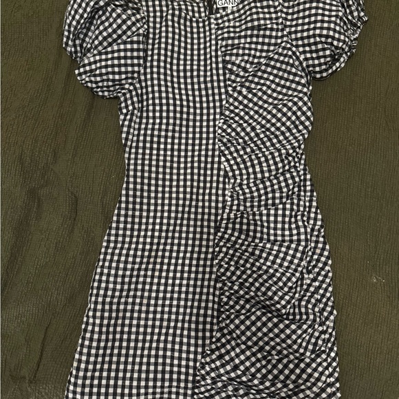 Ganni Seersucker Monochrome Puff Sleeve Dress - Picture 6 of 6